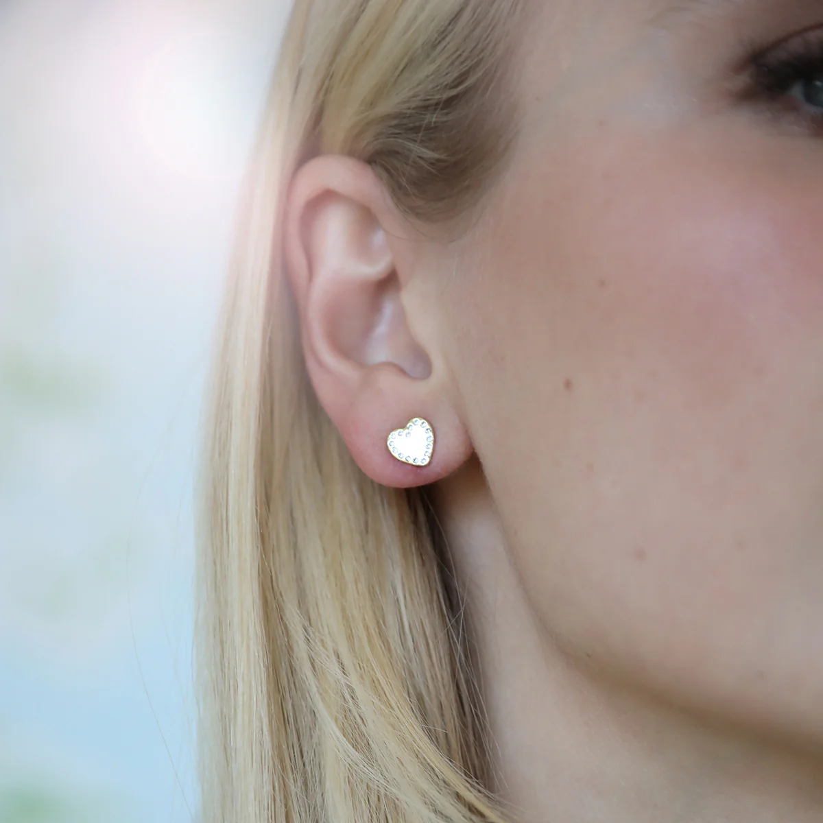 Cora Stud - Image 2