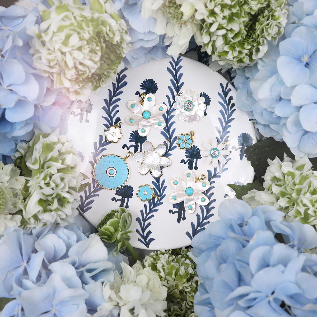 Diamond Daisy Bespoke Pendant - Image 3