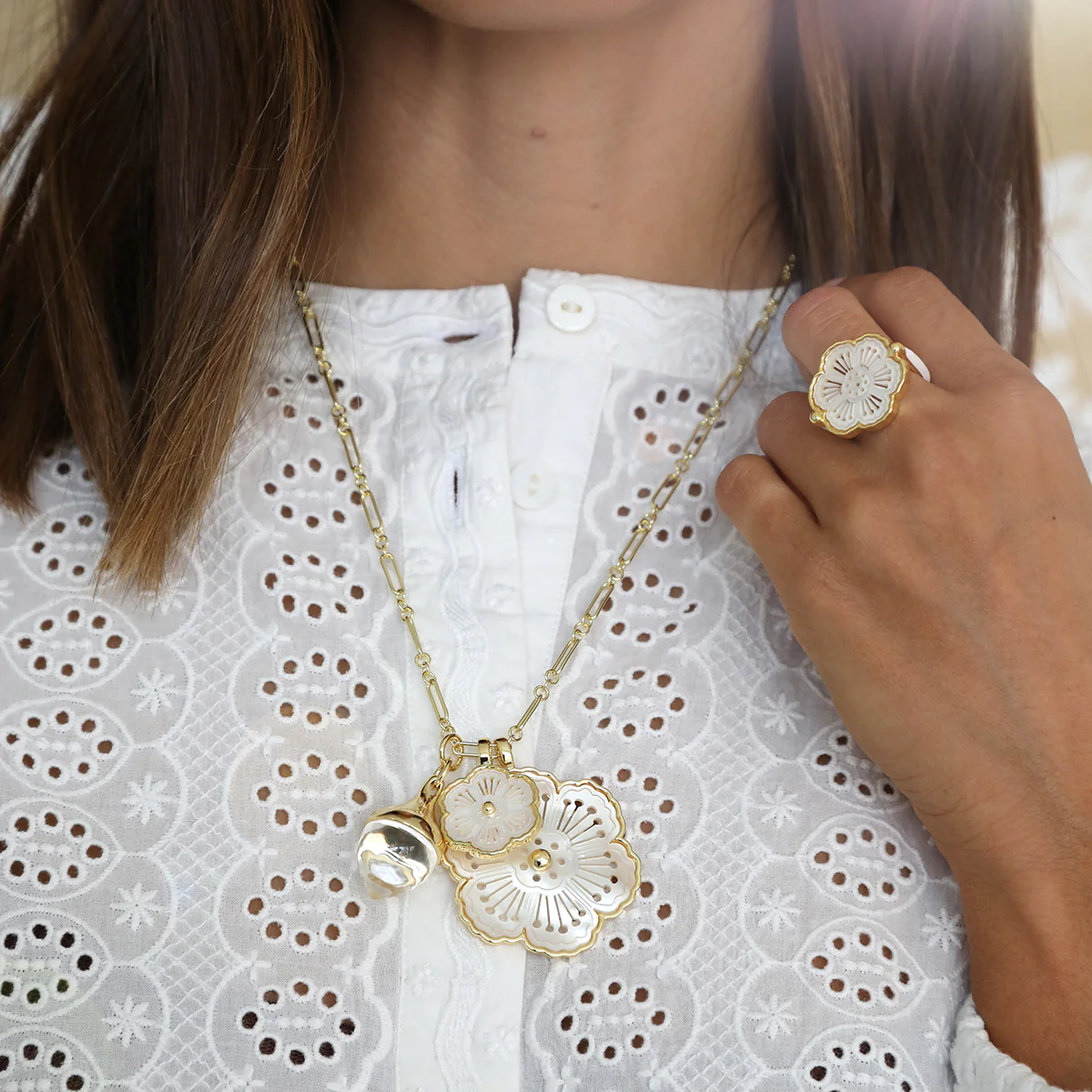 Marguerite Pendant - Image 4